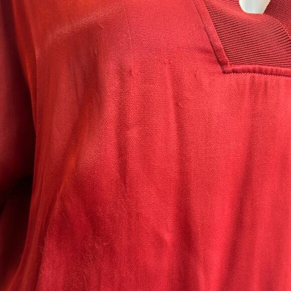adolfo dominguez Red V Neckline Viscose Satin Blouse 3/4 Sleeves sz S Flawed - Picture 6 of 9